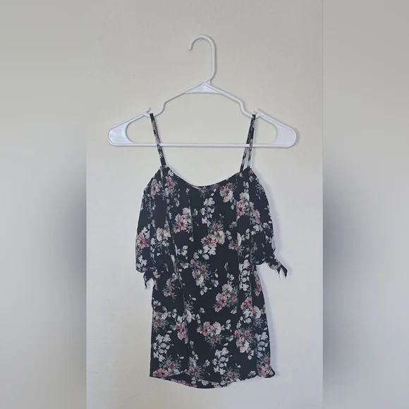 Paper Crane NWT Floral Off the Shoulder Boho Blouse Small - Picture 1 of 6